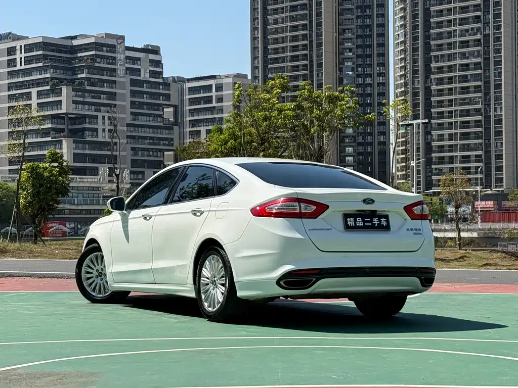 Mondeo 2.0 L GTDi200 Luxury