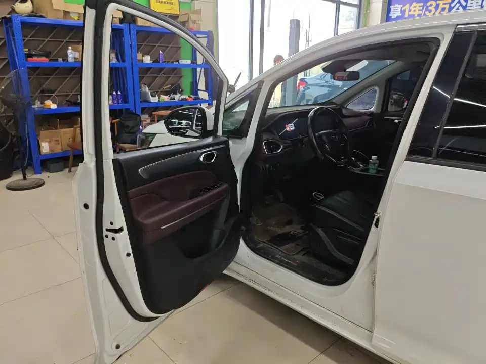 GAC Trumpchi M6 PRO 270 T DCT Luxury
