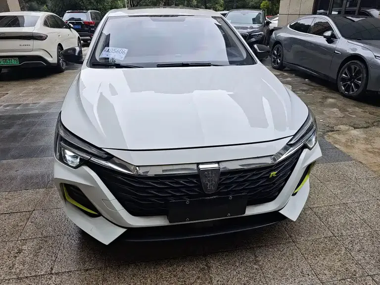 Roewe i6 MAX NEV 1.5 T PHEV Cool Sky