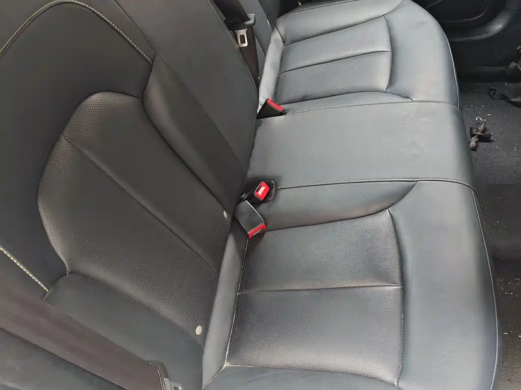 Roewe i6 MAX NEV 1.5 T PHEV Cool Sky