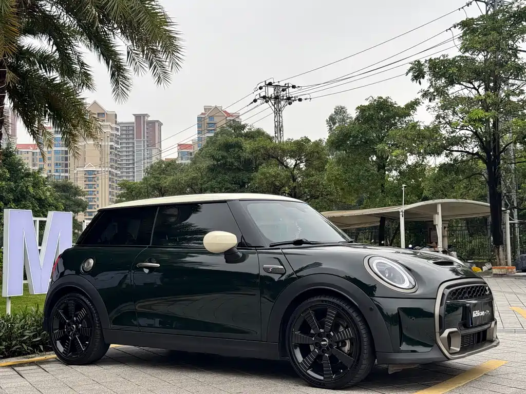 MINI 2.0 T COOPER S Obsession Special Edition