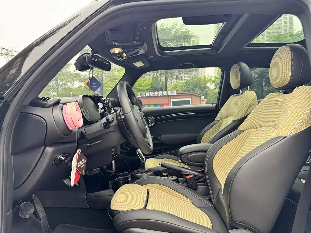 MINI 2.0 T COOPER S Obsession Special Edition