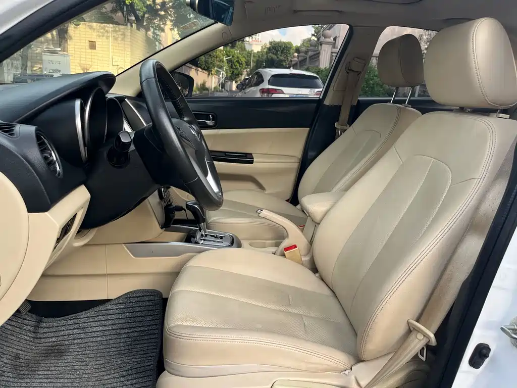 Eado 1.6 L Auto Luxury