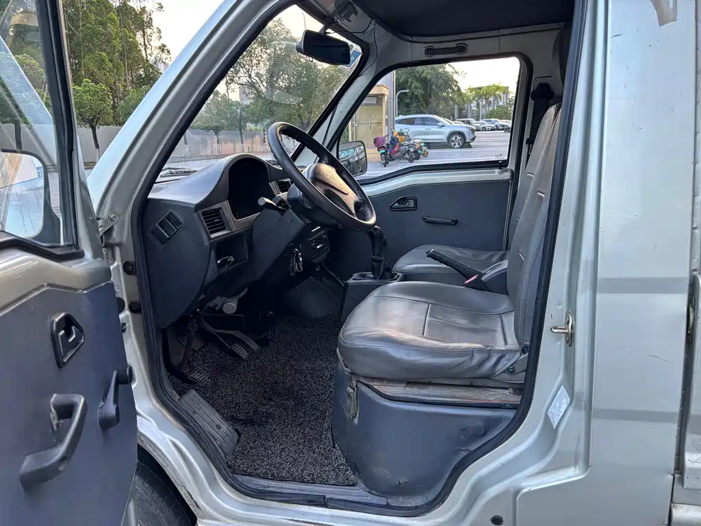 Wuling Zhiguang Mini Truck 1.2 L Single Cab LSI