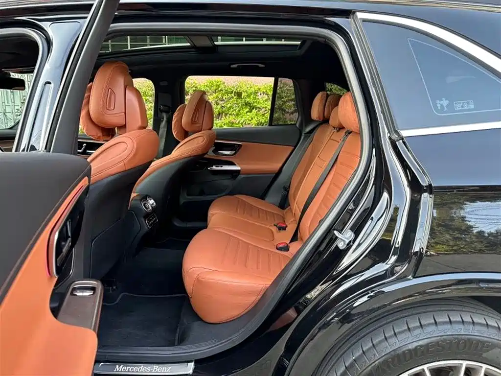 Mercedes-Benz GLC GLC 300 L 4 MATIC Dynamic 5-seat