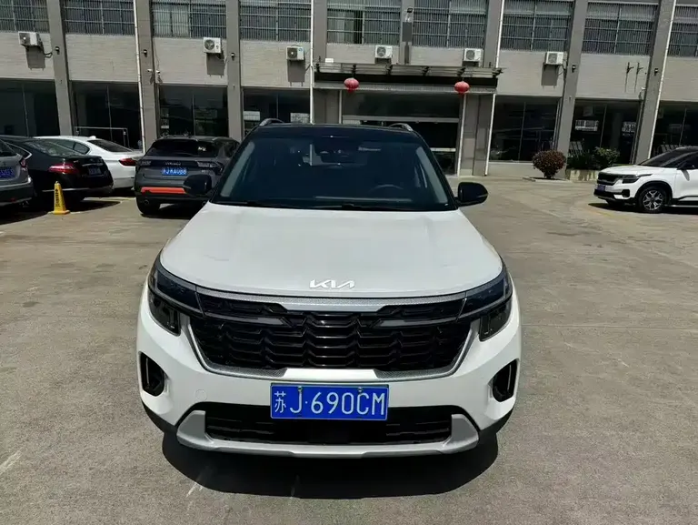 Kia Seltos 1.5 L CVT Luxury