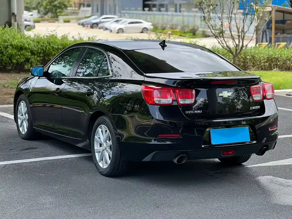 Malibu 2.0 L Auto Luxury