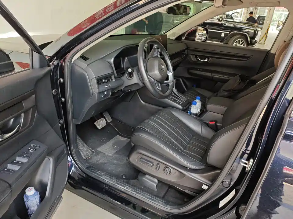 Breeze 240 TURBO 2 WD Luxury 5-seat