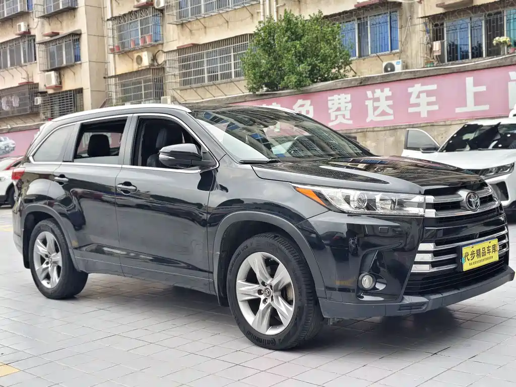 Highlander 2.0 T 4 WD Supreme 7-seat CN-V