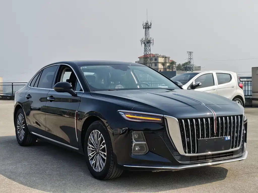 Hongqi H5 1.5 T DCT Connected Flagship Charm