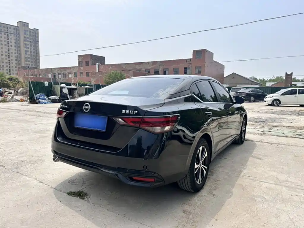 Sylphy 1.6 L CVT Joy