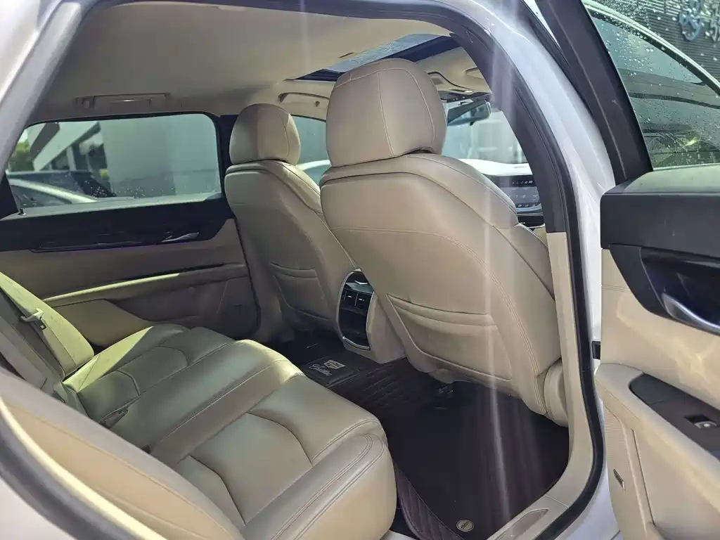 Cadillac CT6 28 T Fashion
