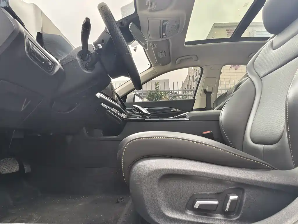Besturn B70 1.5 T Auto 15 th Anniversary
