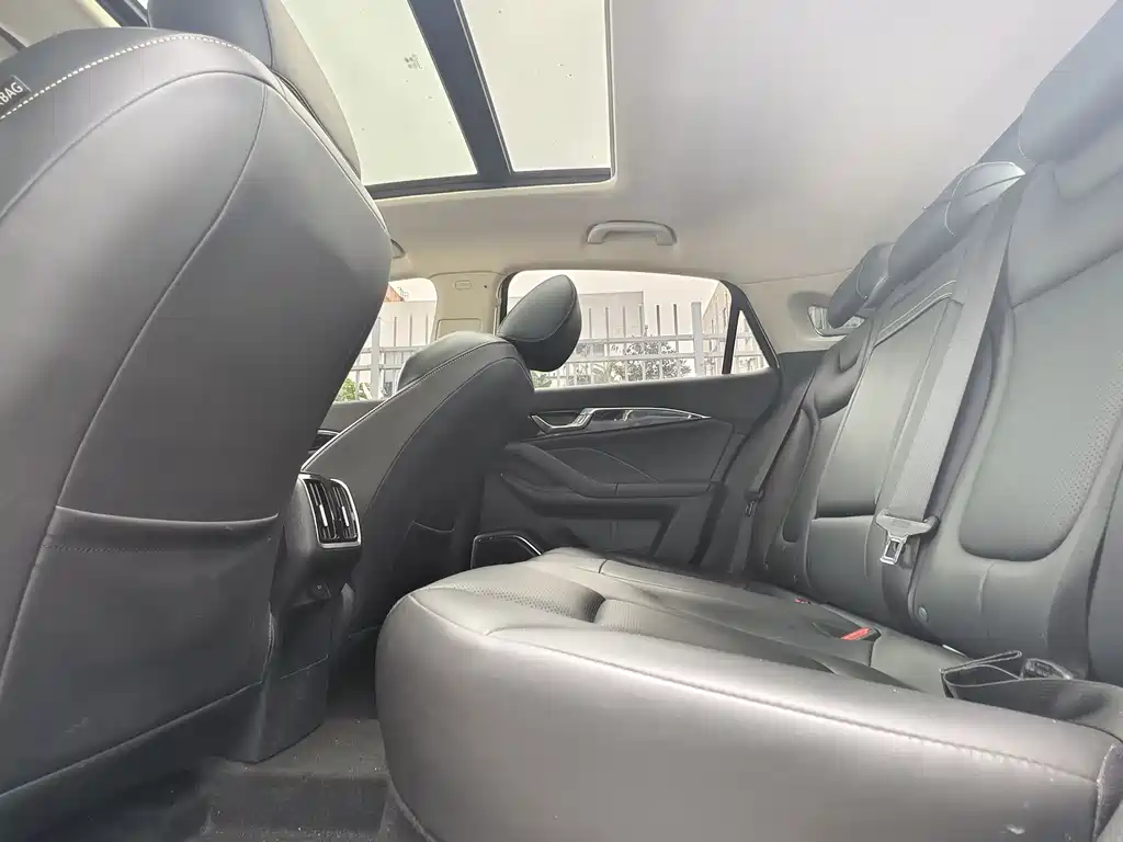 Besturn B70 1.5 T Auto 15 th Anniversary