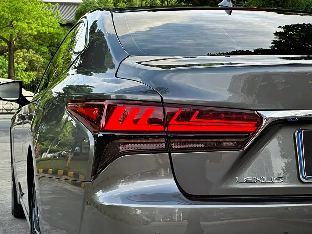 Lexus LS 500 h Executive