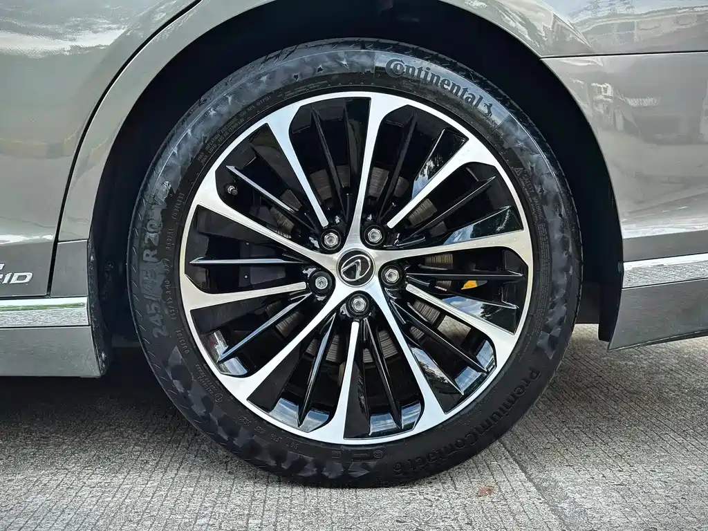 Lexus LS 500 h Executive