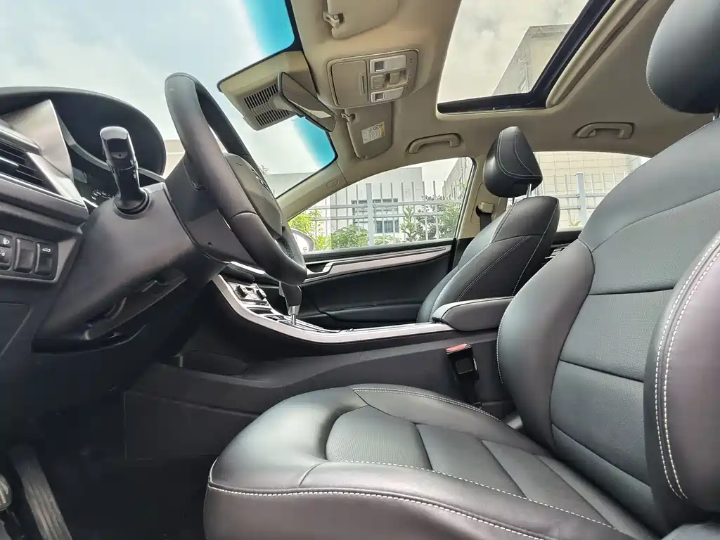 Emgrand GL 1.4 T CVT Elite Smart Enjoyment