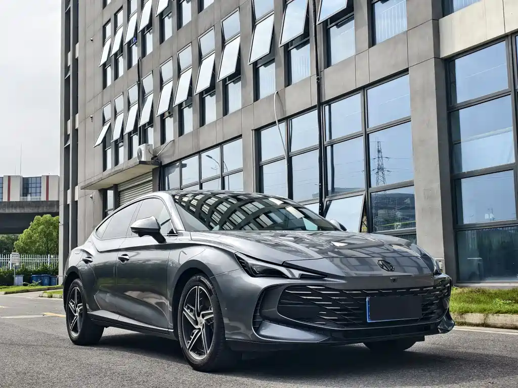 MG7 1.5 T DCT Supreme Beauty Luxury