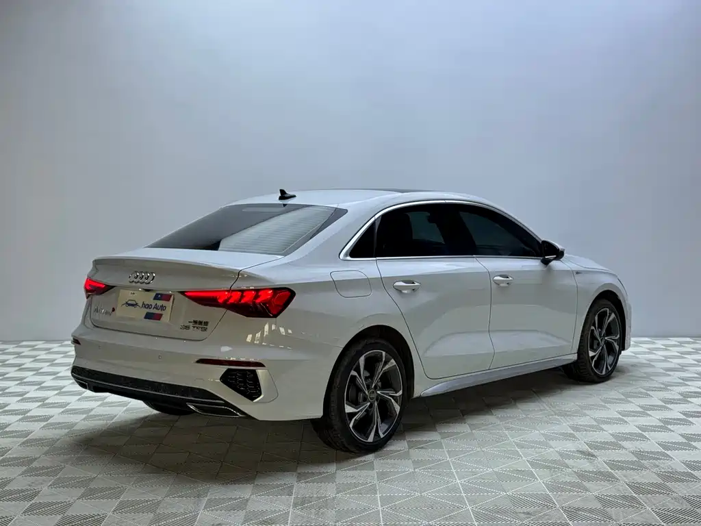 Audi A3 A3 L Limousine 35 TFSI Luxury Sport