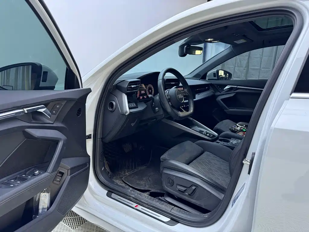 Audi A3 A3 L Limousine 35 TFSI Luxury Sport