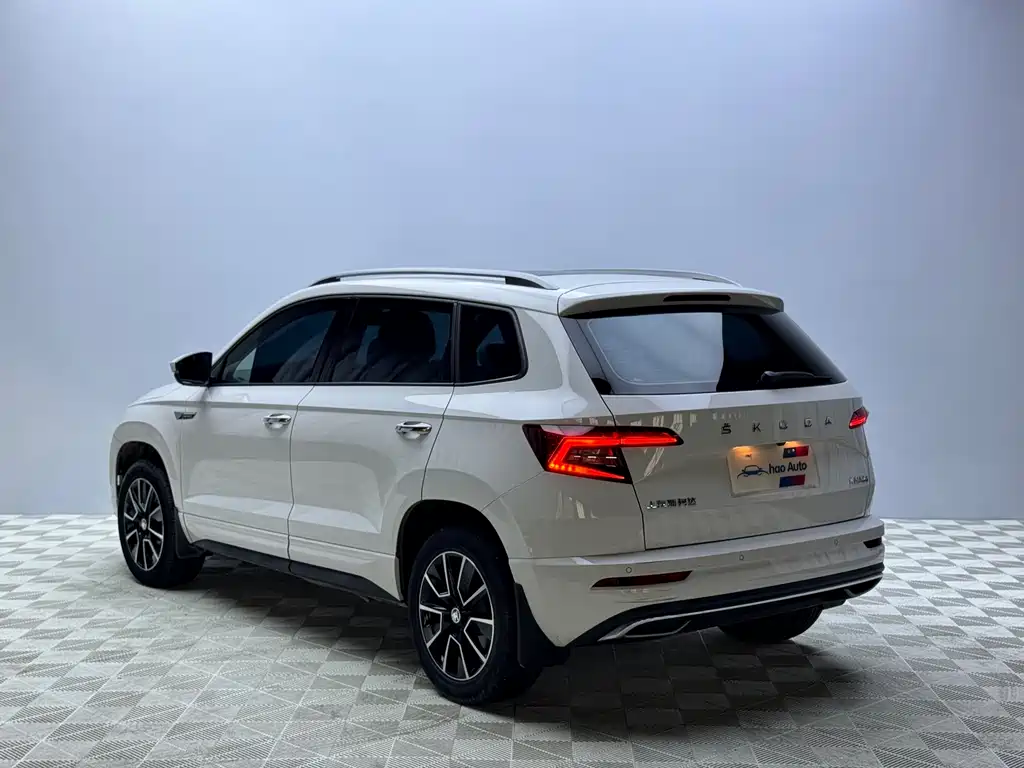 Karoq TSI280 Premium