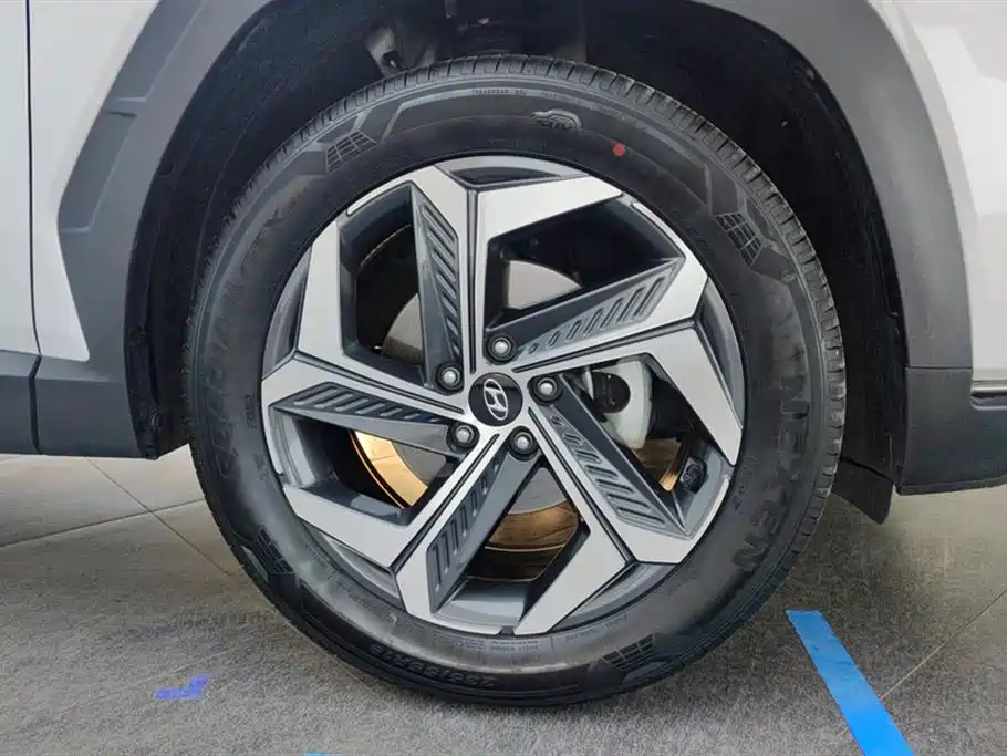 Tucson Tucson L 1.5 T Auto 2 WD DLX Luxury