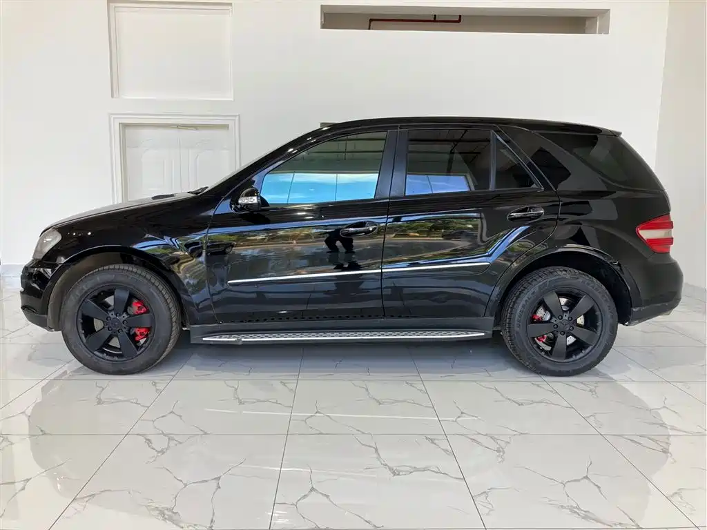 Mercedes-Benz M-Class ML 500 US Spec