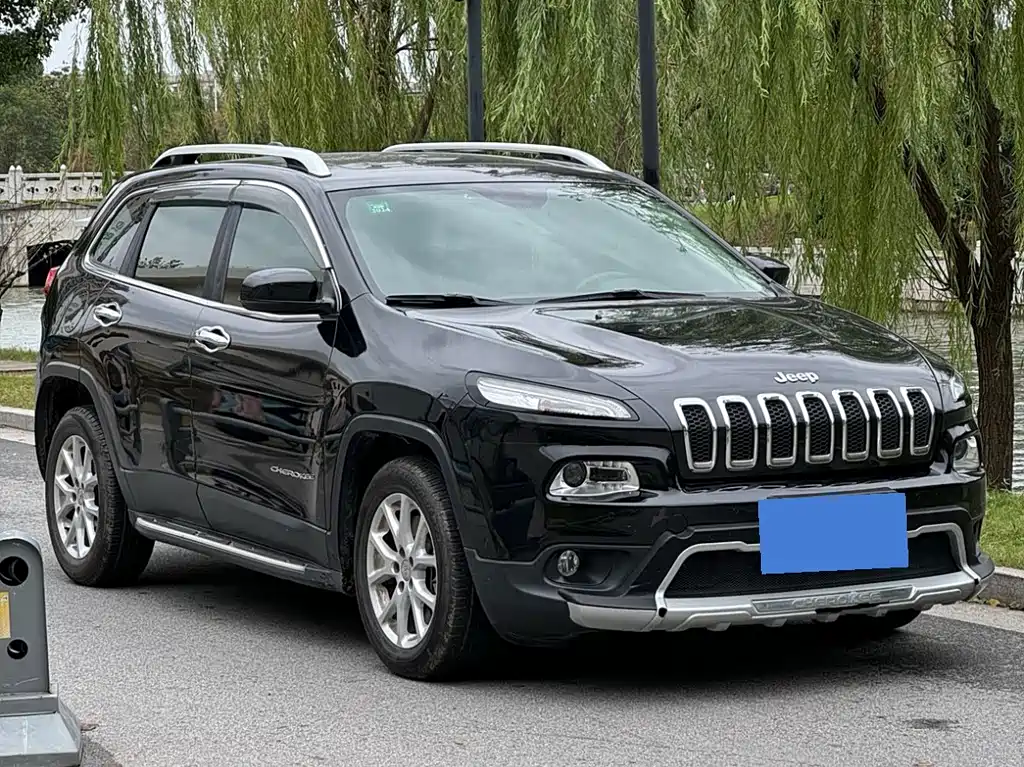 Cherokee 2.4 L Leading Intelligent