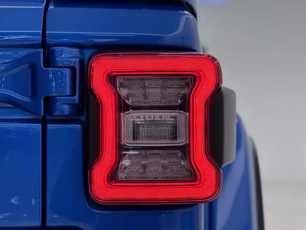 Wrangler 2.0 T Highland 4-door