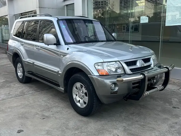 Mitsubishi Pajero 帕杰罗 2004款 V73 3.0 L GLS