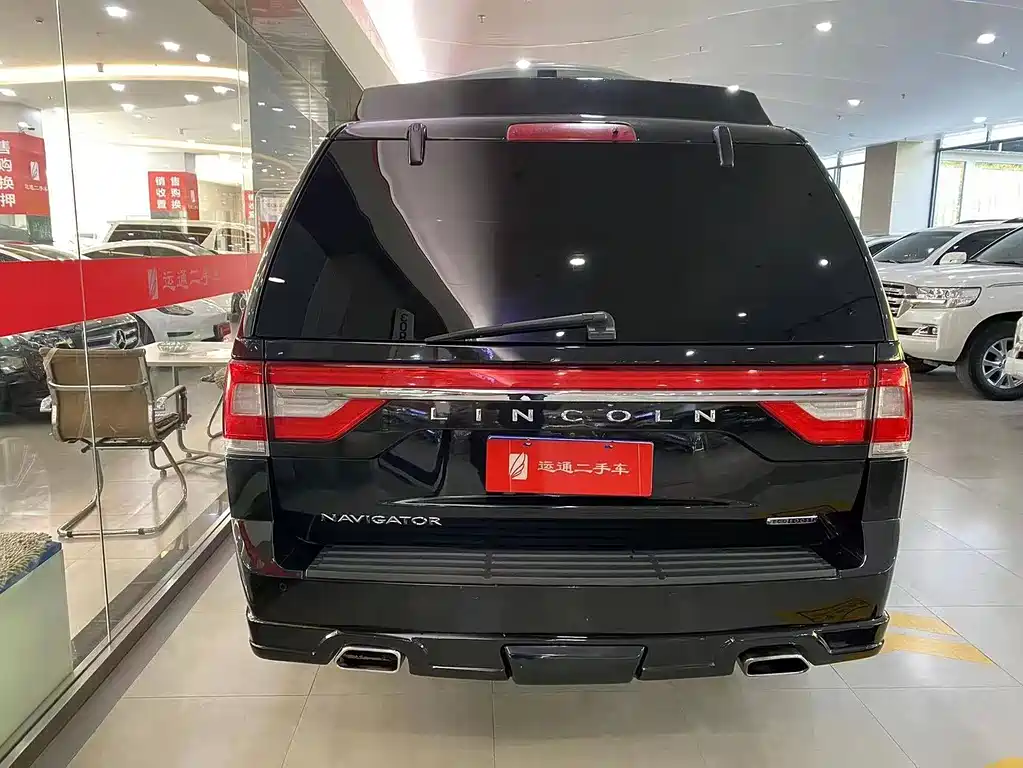 Navigator 3.5 T Auto