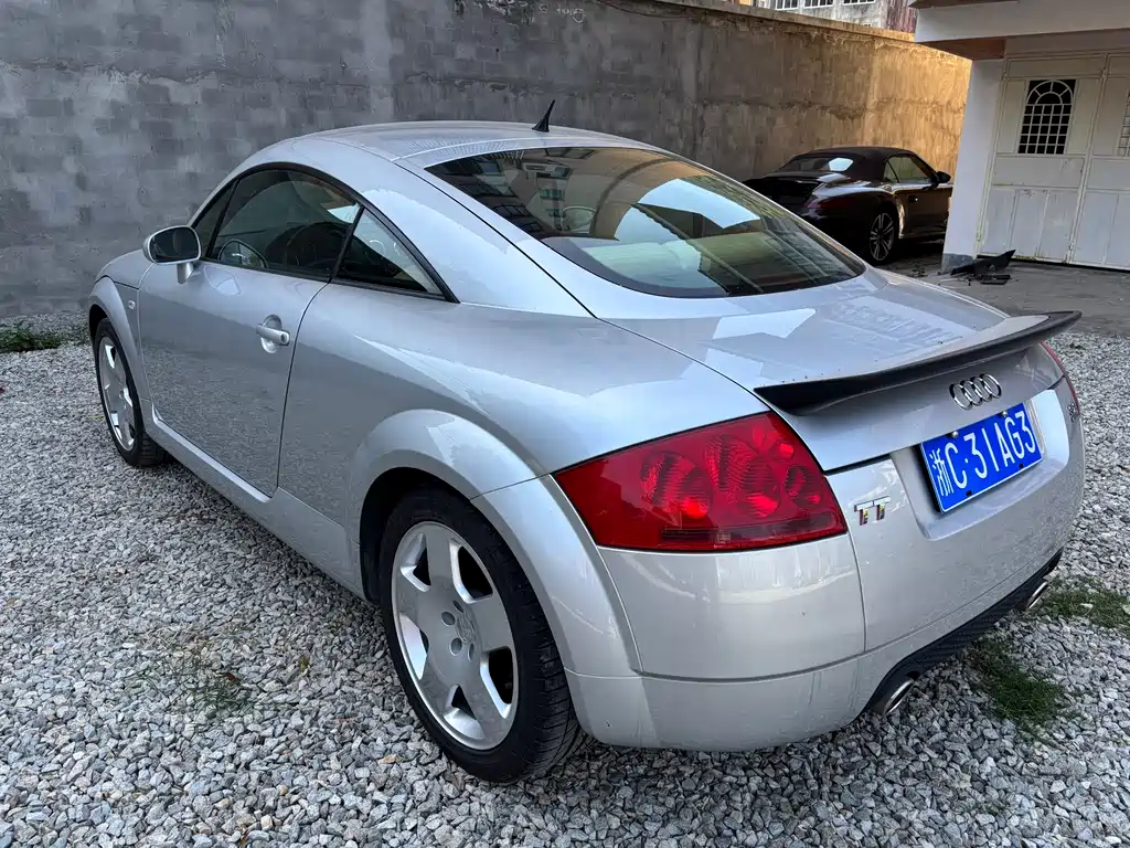 Audi TT 3.2 L Auto