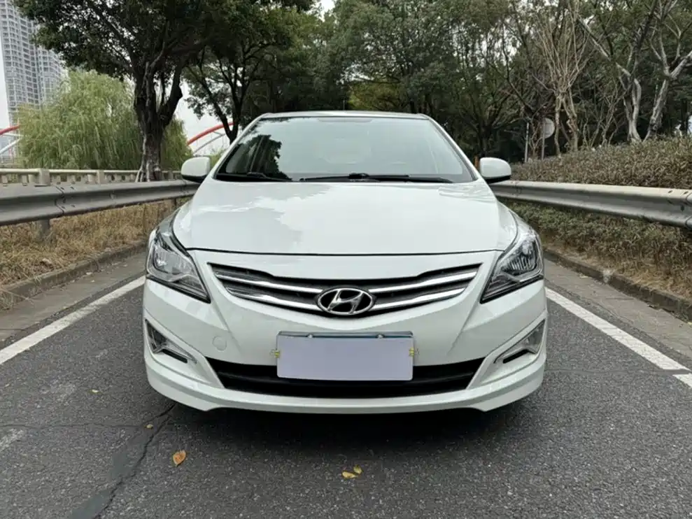 Accent 1.4 L Manual Intelligent GLS