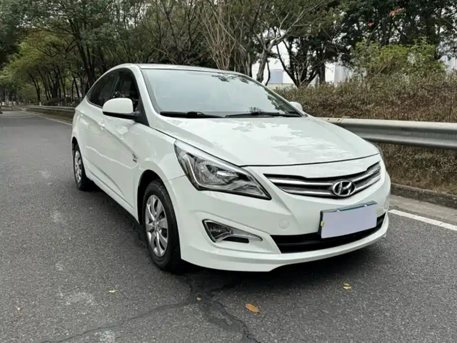 Accent 1.4 L Manual Intelligent GLS