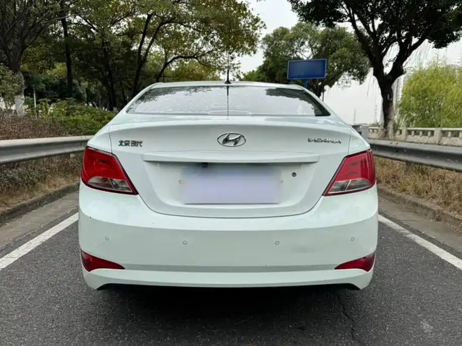 Accent 1.4 L Manual Intelligent GLS