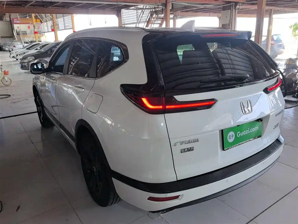 Breeze 240 TURBO CVT 2 WD Luxury