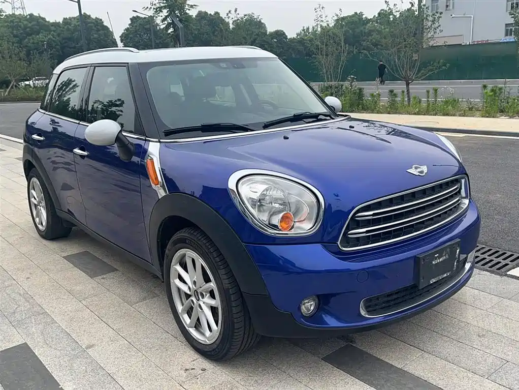 MINI COUNTRYMAN 1.6 L COOPER Fun