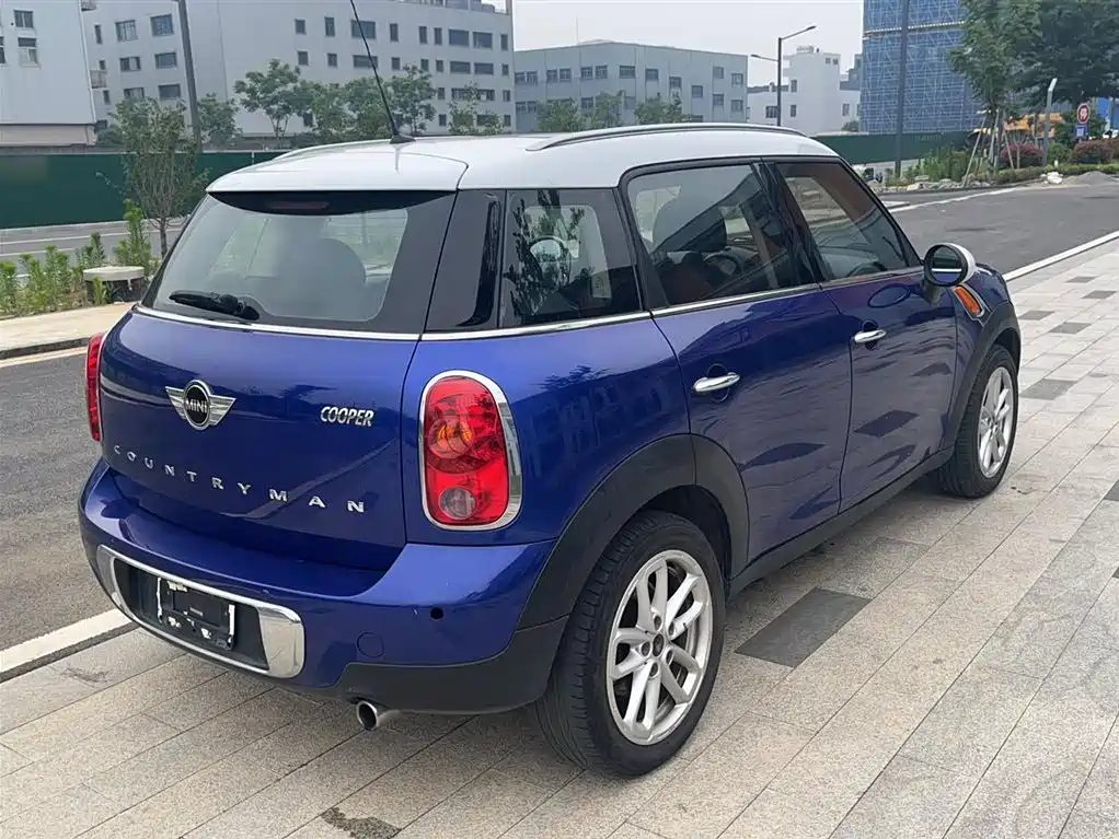 MINI COUNTRYMAN 1.6 L COOPER Fun