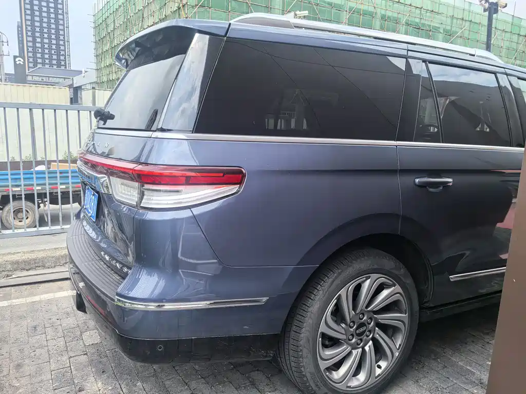 Navigator 3.5 T Honor Shine