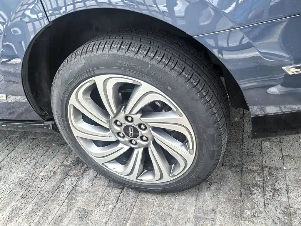 Navigator 3.5 T Honor Shine
