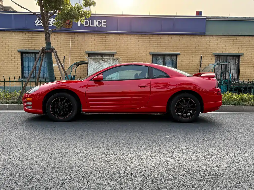 Eclipse 2.4 L Auto