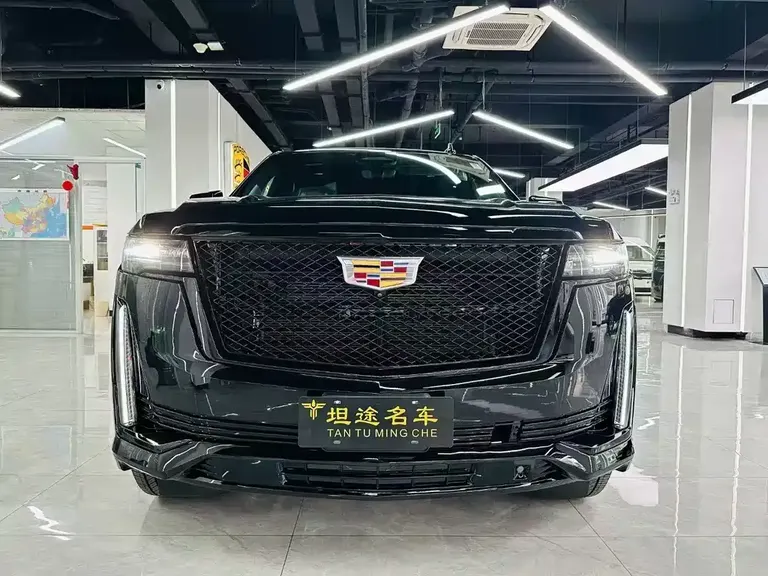 Cadillac Escalade 6.2 L Auto