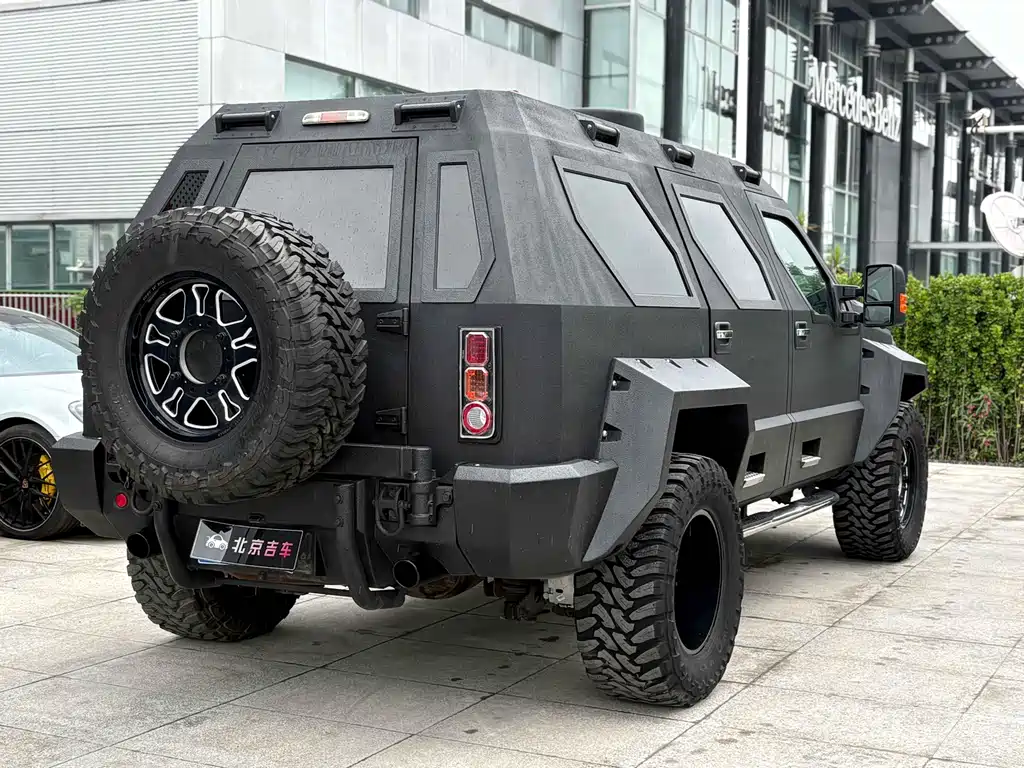 Zhanche 战车 2016款 6.8 L 自动