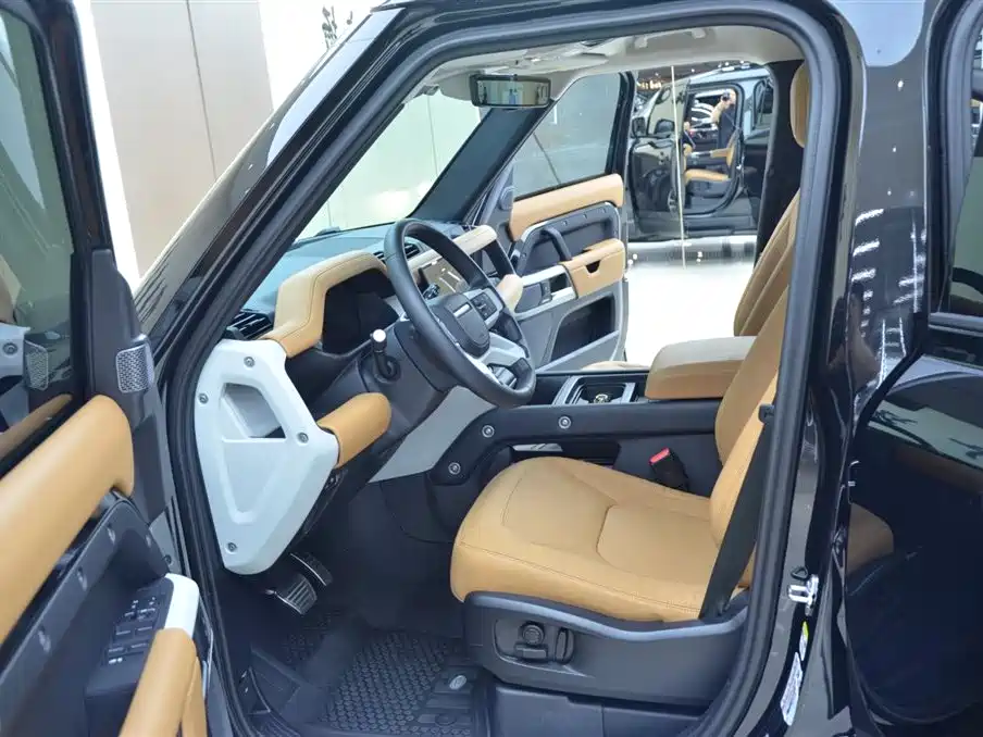 Land Rover Defender Facelift 110 3.0 T P400 Dark Special Edition