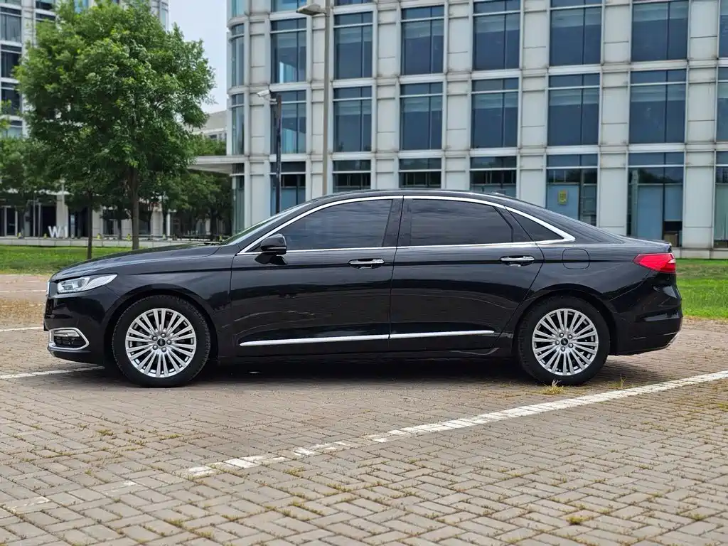 Taurus EcoBoost 245 Luxury