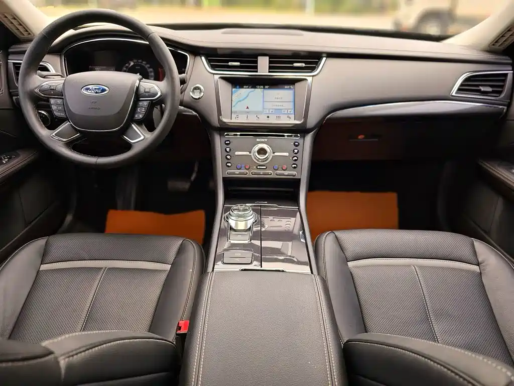 Taurus EcoBoost 245 Luxury