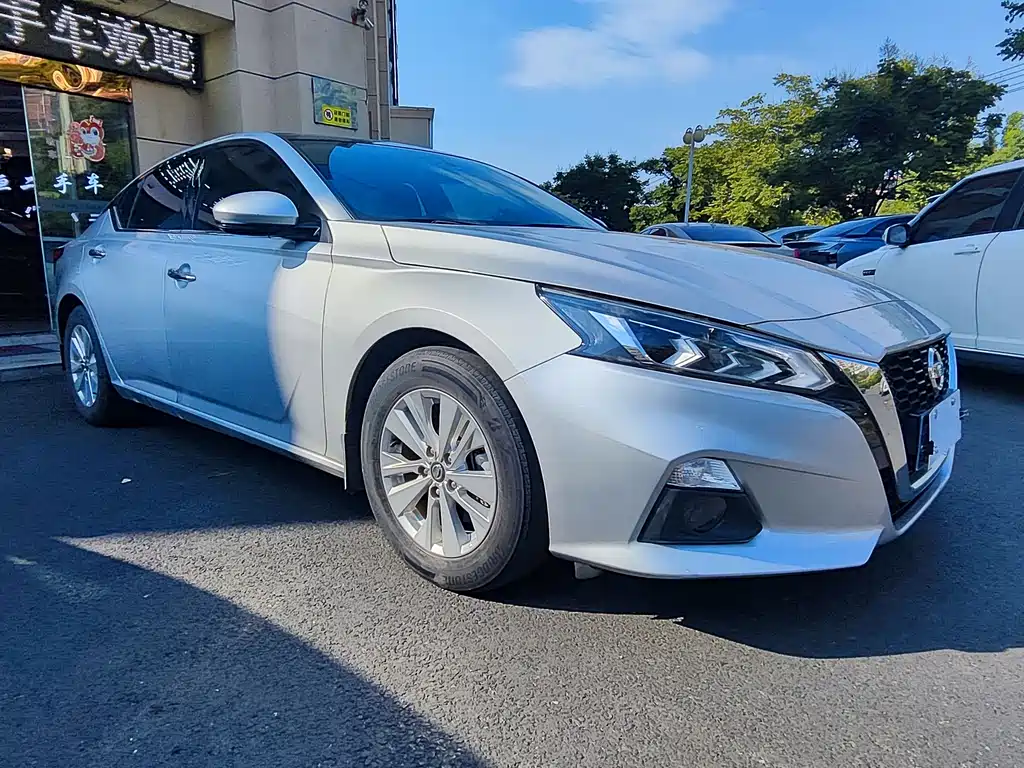 Teana Facelift 2.0 L XL Comfort