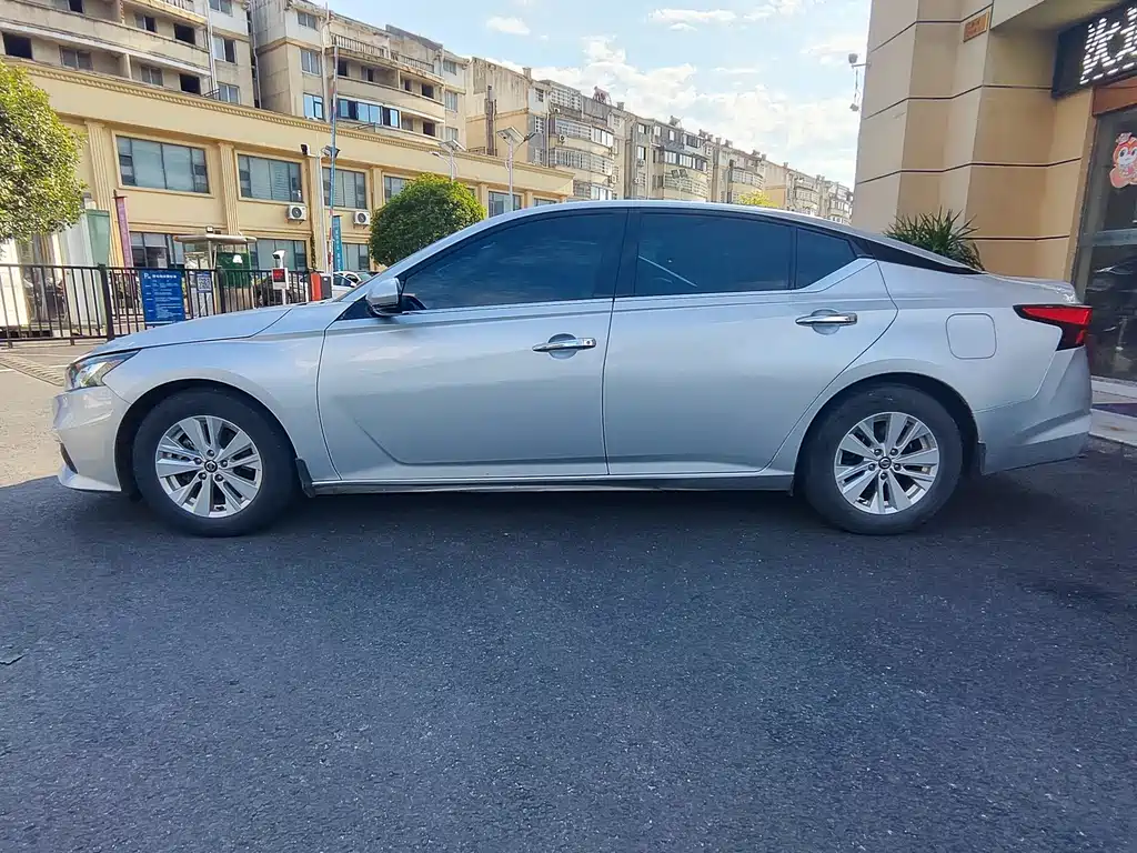 Teana Facelift 2.0 L XL Comfort