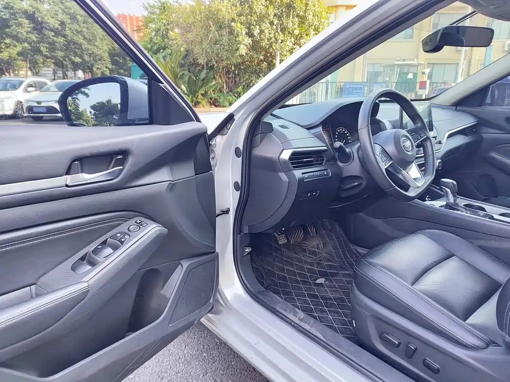 Teana Facelift 2.0 L XL Comfort