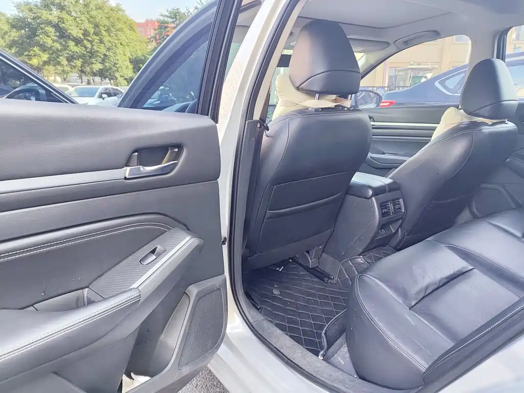 Teana Facelift 2.0 L XL Comfort